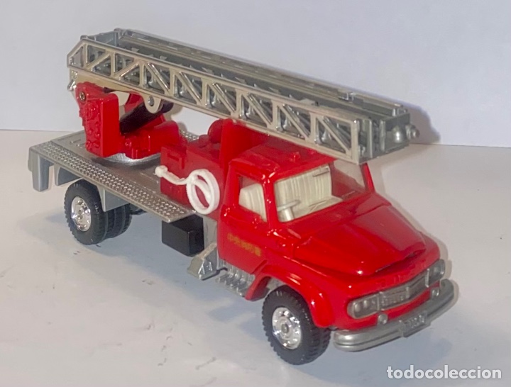 Coches a escala: Tomica Dandy DE8 Mitsubishi Fuso Truck