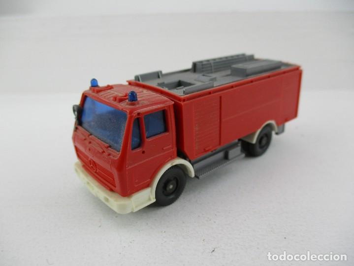 Coches a escala: CAMION ESCALA 1:87 REF AK - Foto 1