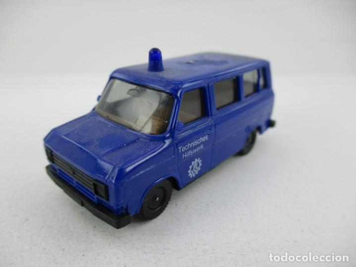 Coches a escala: COCHE ESCALA 1:87 R- LA - Foto 1