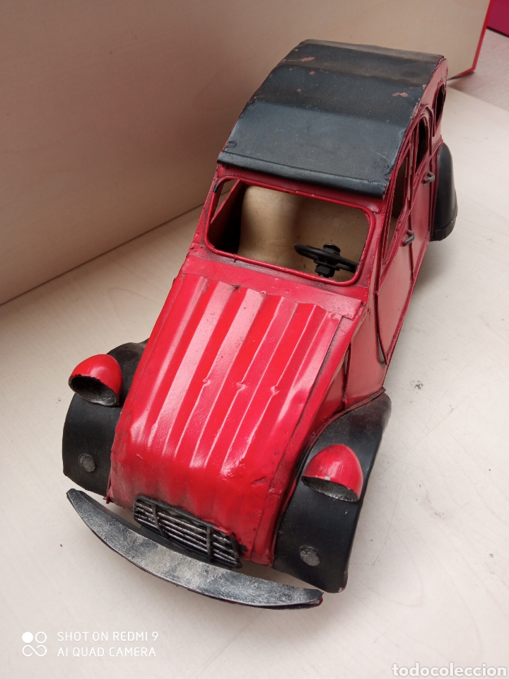 Coches a escala: Coche 2cv antiguo de chapa 32 cm - Foto 2