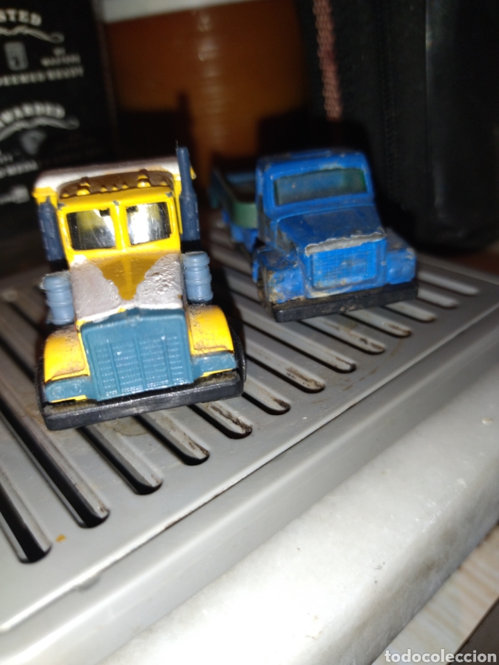 Coches a escala: Cami&oacute;n container VOLVO mod.n&ordm; 43 CAMPE&Oacute;N a&ntilde;o 1980 & tractora Peterbilt logo escala 1/64 de Guisval