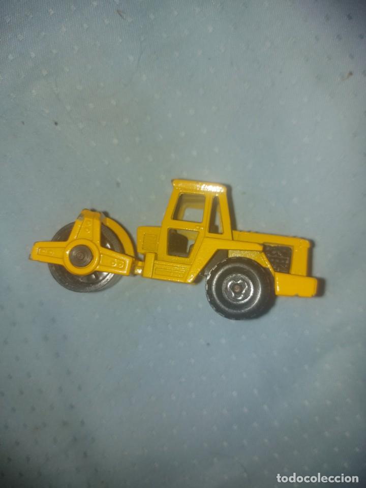 Coches a escala: apisonadora de majorette 8xx3 cm