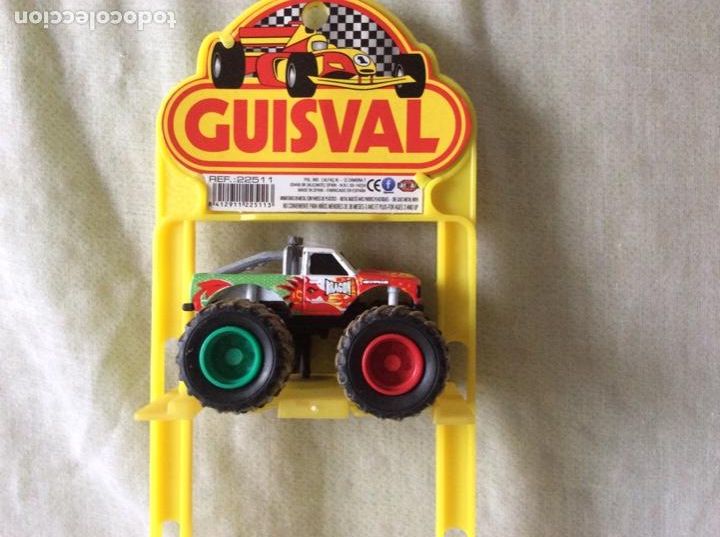Coches a escala: Expositor con coche Big Toot de Guisval