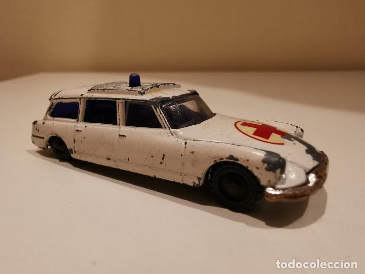 Coches a escala: Husky Citroen Safari 1/70