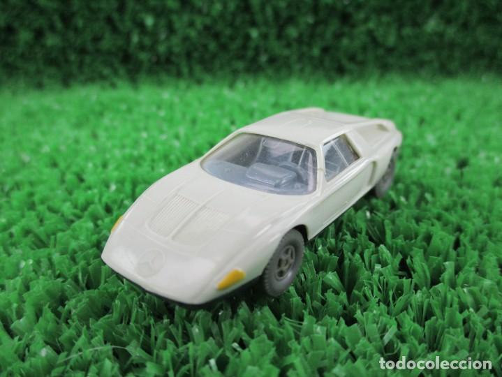 Coches a escala: COCHE ESCALA 1:87 REF B7 - Foto 1