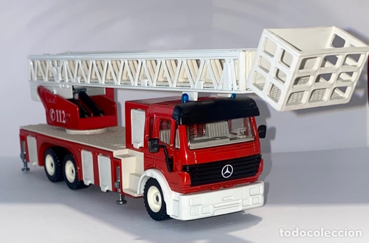 Coches a escala: Siku Mercedes 3433 - Foto 1