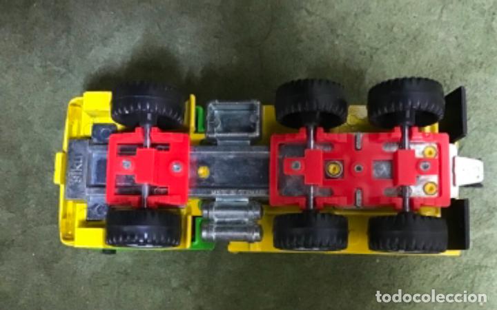 Coches a escala: CAMI&Oacute;N MERCEDES, SIKU - Foto 3