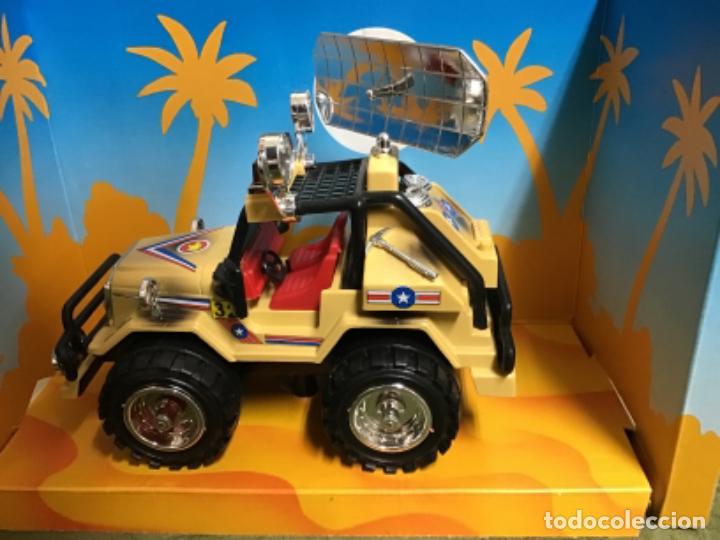 Coches a escala: JEEP EXPLORE, MIRA S&Ntilde;OS 80 - Foto 4