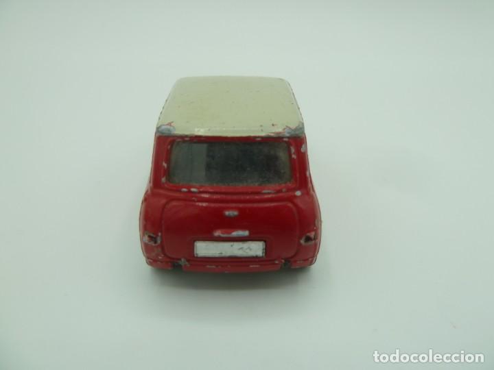 Coches a escala: Mini Cooper rojo y blanco. Solido - Foto 5