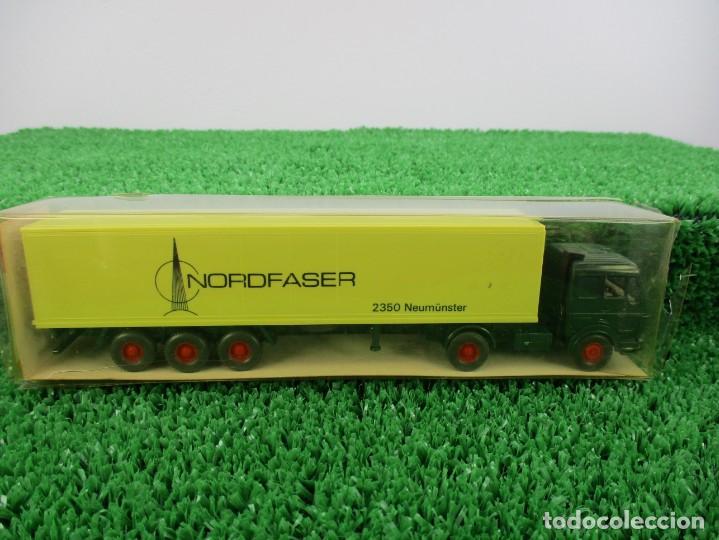 Coches a escala: CAMION ESCALA 1:87 REF LIBR - Foto 1