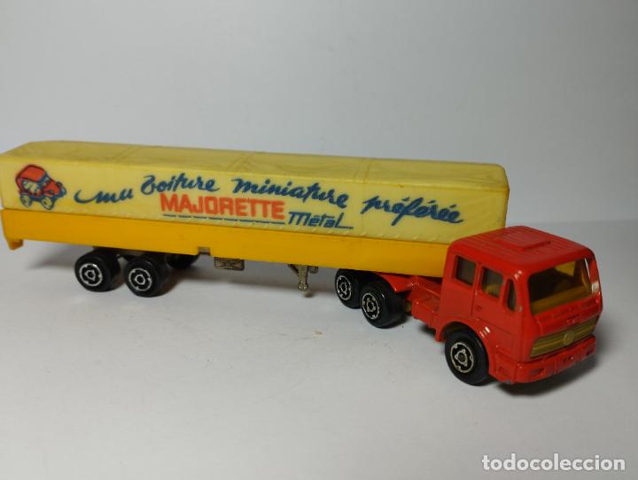 Auto in scala: CAMION MERCEDES TRAILER MU VOITURE MINIATURE PREFEREE MAJORETTTE ,1,64
