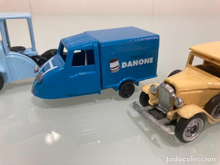 Coches a escala: LOTE DE 4 VEHICULOS DANONE - Foto 3
