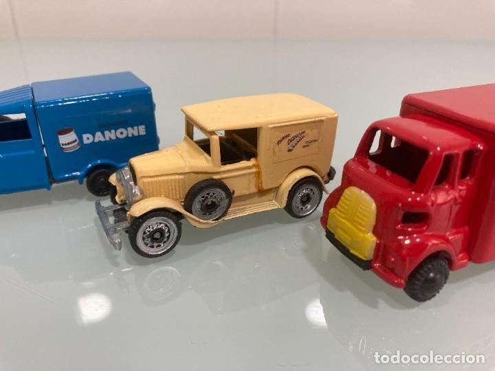 Coches a escala: LOTE DE 4 VEHICULOS DANONE - Foto 4