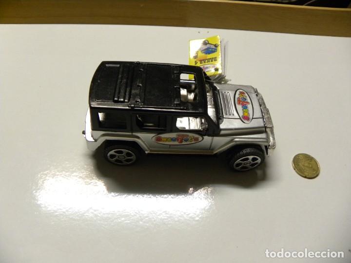 Coches a escala: COCHE PLASTICO TODOTERRENO DAKAR