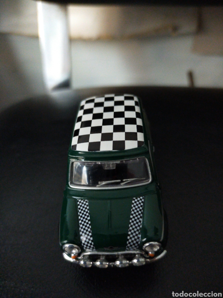 Coches a escala: MINI COOPER SCHUCO VERSI&Oacute;N RALLY CON BASE EXPOSITORA BUEN ESTADO - Foto 2