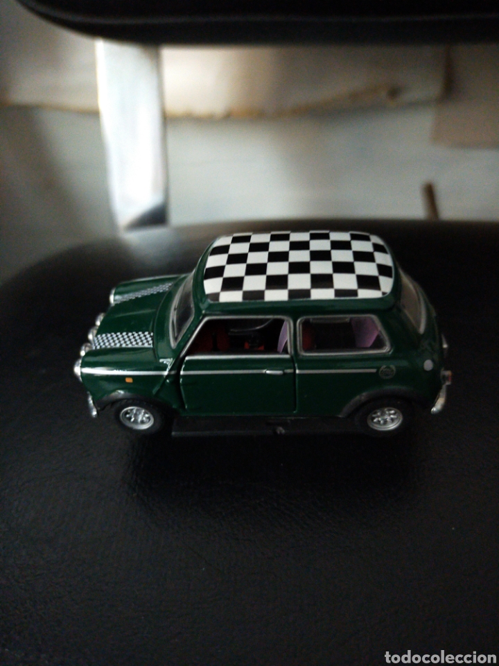 Coches a escala: MINI COOPER SCHUCO VERSI&Oacute;N RALLY CON BASE EXPOSITORA BUEN ESTADO - Foto 1