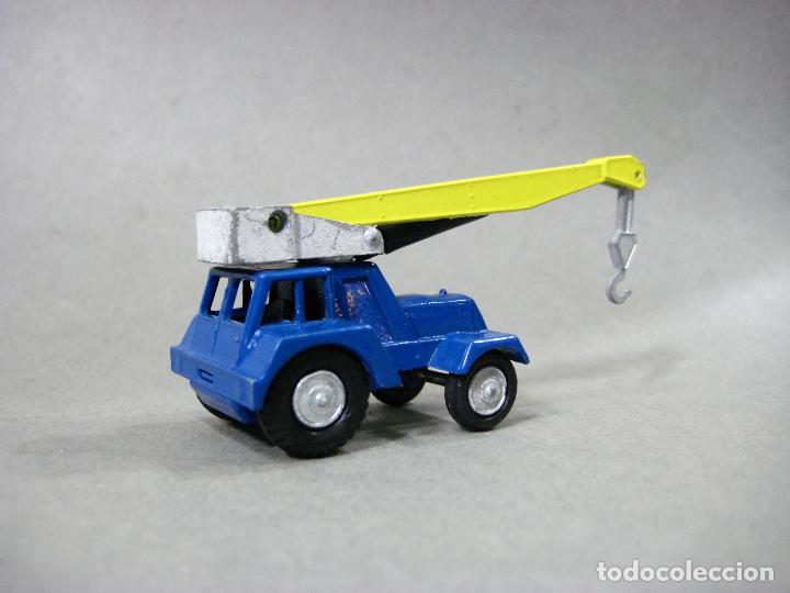 Coches a escala: GRUA DE N&ordm; 48 DE GUISVAL - Foto 1