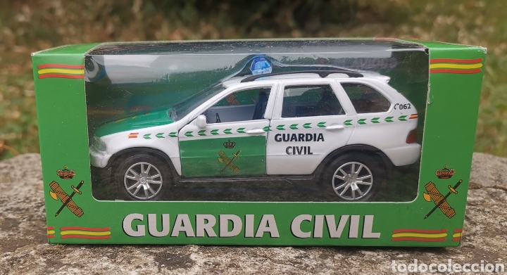 Auto in scala: Todo terreno Guardia Civil a Escala Playjocs - Coche a Escala - Juguete - En su caja.
