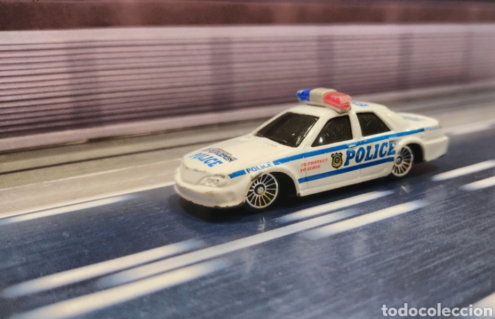 Coches a escala: Maisto - Ford Crown Victoria