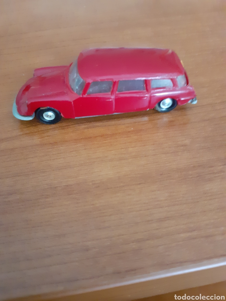 Coches a escala: COCHE CITROEN DS 19 BREAK EKO - Foto 1