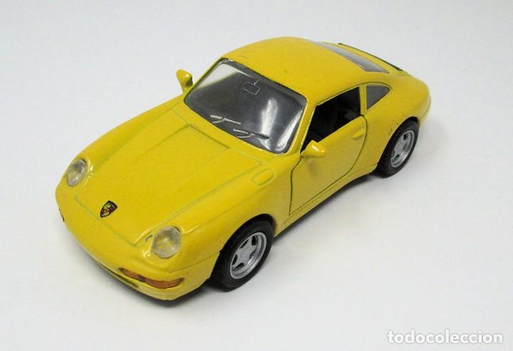 Coches a escala: Porsche 911 Carrera de Maisto - Escala 1/36