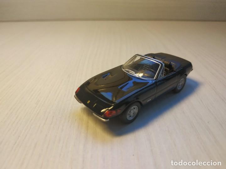 Coches a escala: Ferrari 365 GTS4 daytonaMinicar Sunkus collection de Kyosho