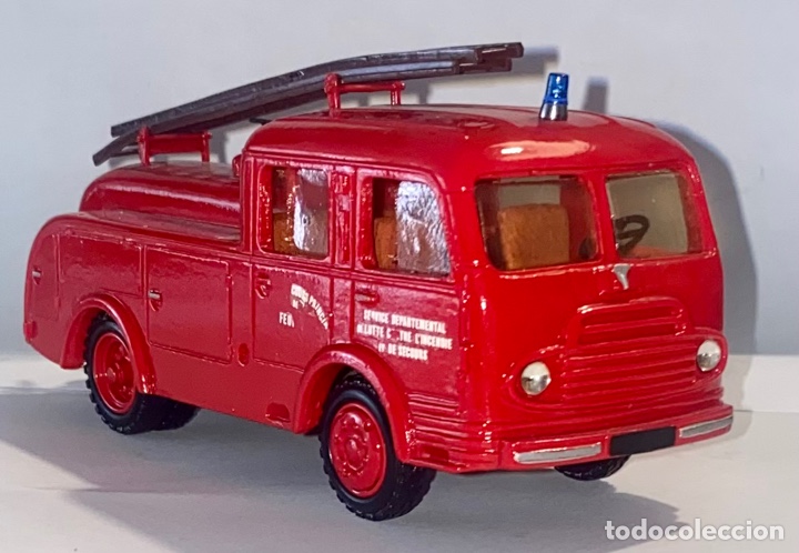 Voitures &agrave; l'&eacute;chelle: Parade B.15 Simca Catgo FPT