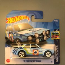 Coches a escala: HOT WHEELS 2022 '70 FORD ESCORT RS1600 AZULITO. HOTWHEELS 1/64. RALLY CHAMPS 2022.. Lote 366789406