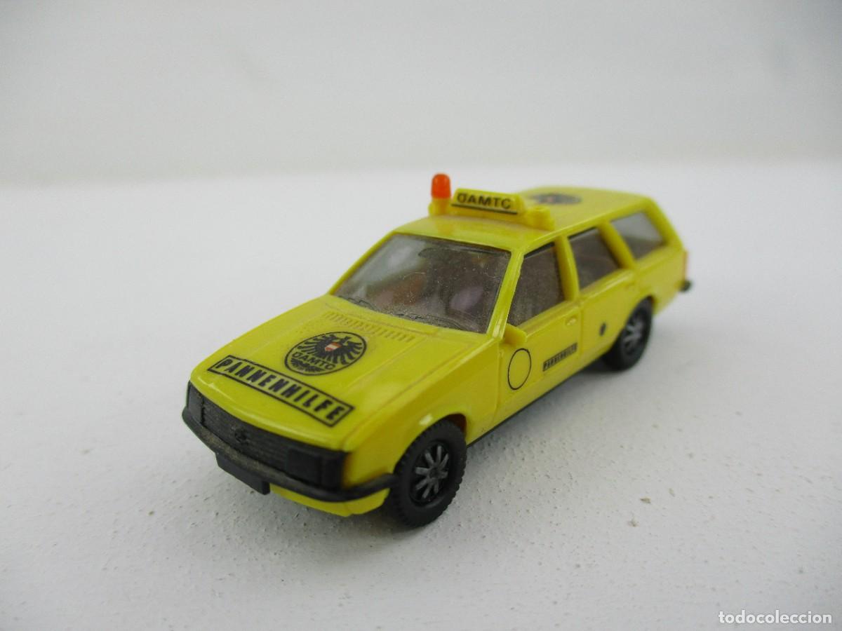 Coches a escala: COCHE ESCALA 1:87 REF B14 - Foto 1
