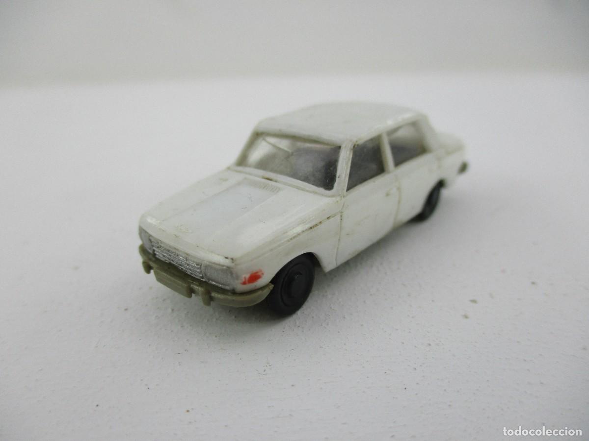 Coches a escala: COCHE ESCALA 1:87 REF B14 - Foto 1