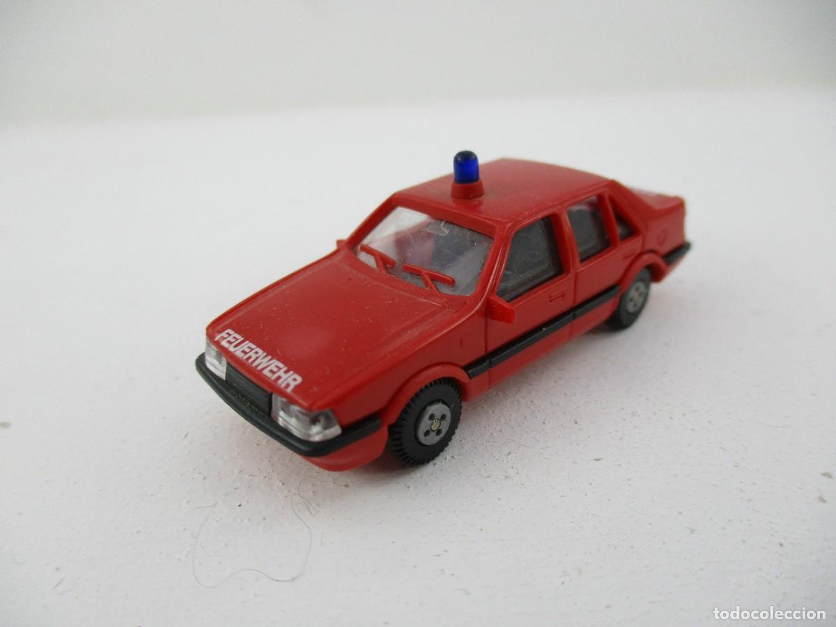 Coches a escala: COCHE ESCALA 1:87 REF B14 - Foto 1