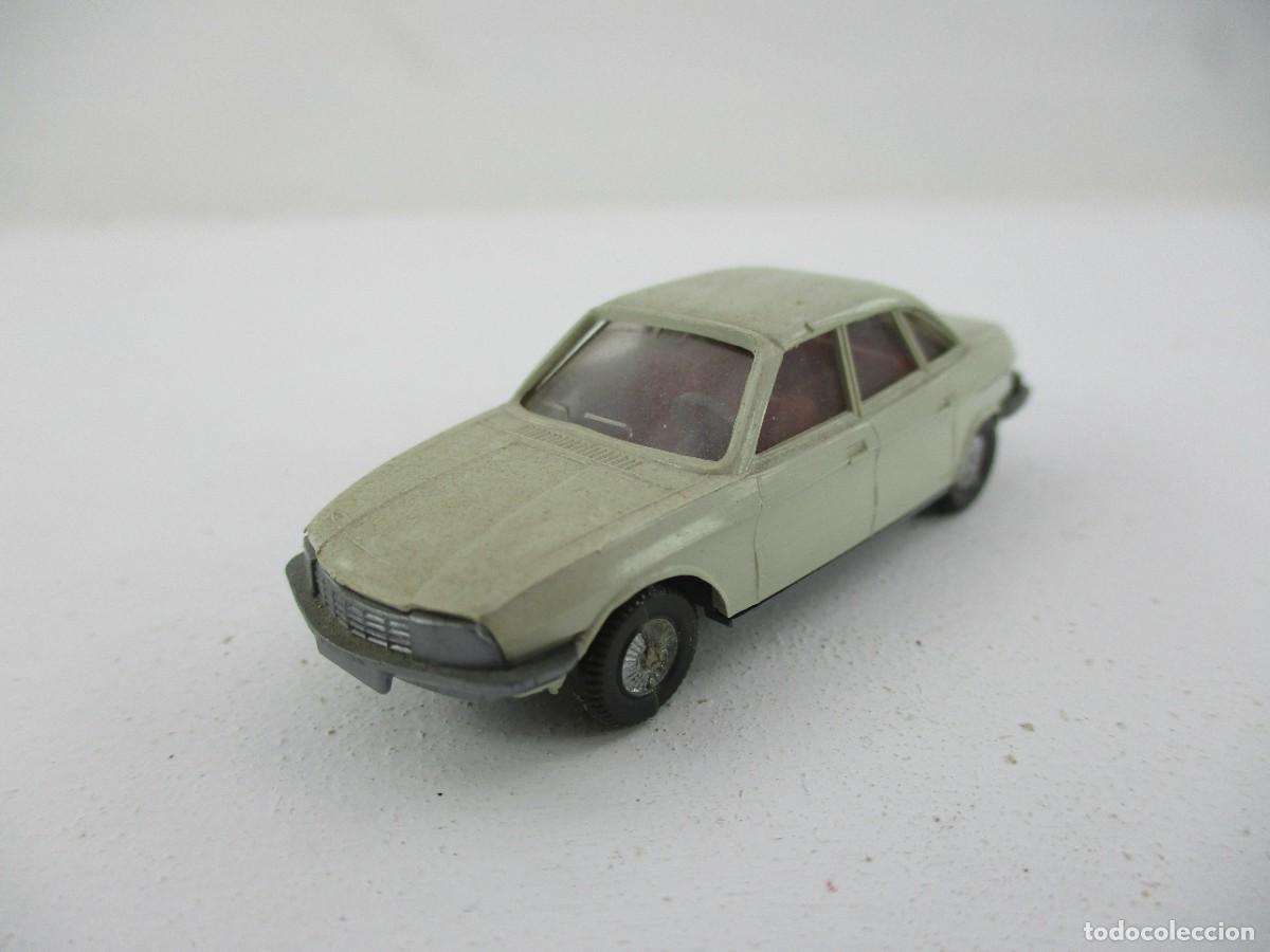 Coches a escala: COCHE ESCALA 1:87 REF B14 - Foto 1