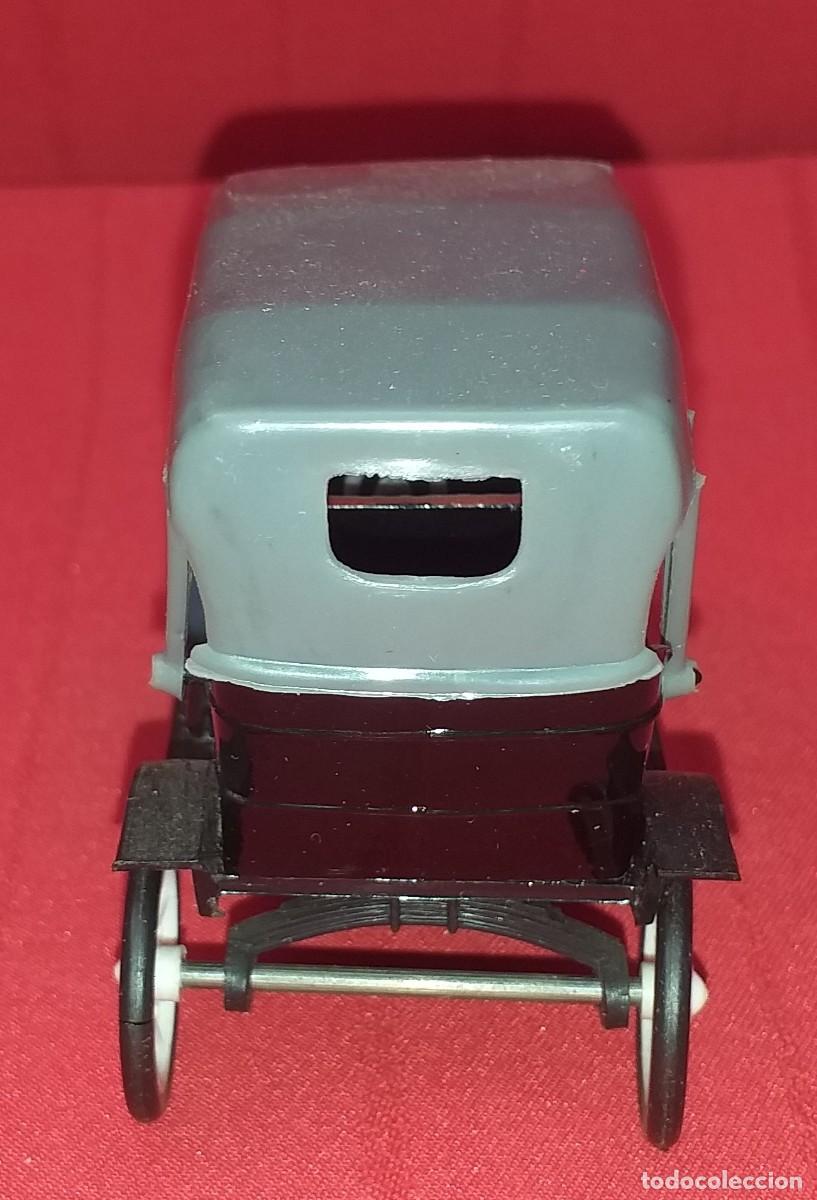 Coches a escala: COCHE ANTIGUO MARCA EKO - Foto 5