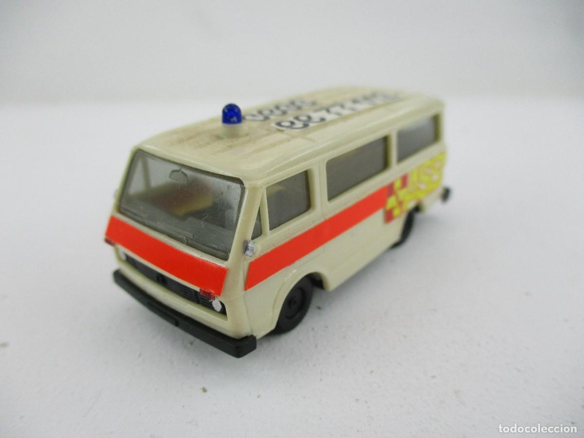 Coches a escala: COCHE ESCALA 1:87 REF B8 - Foto 1