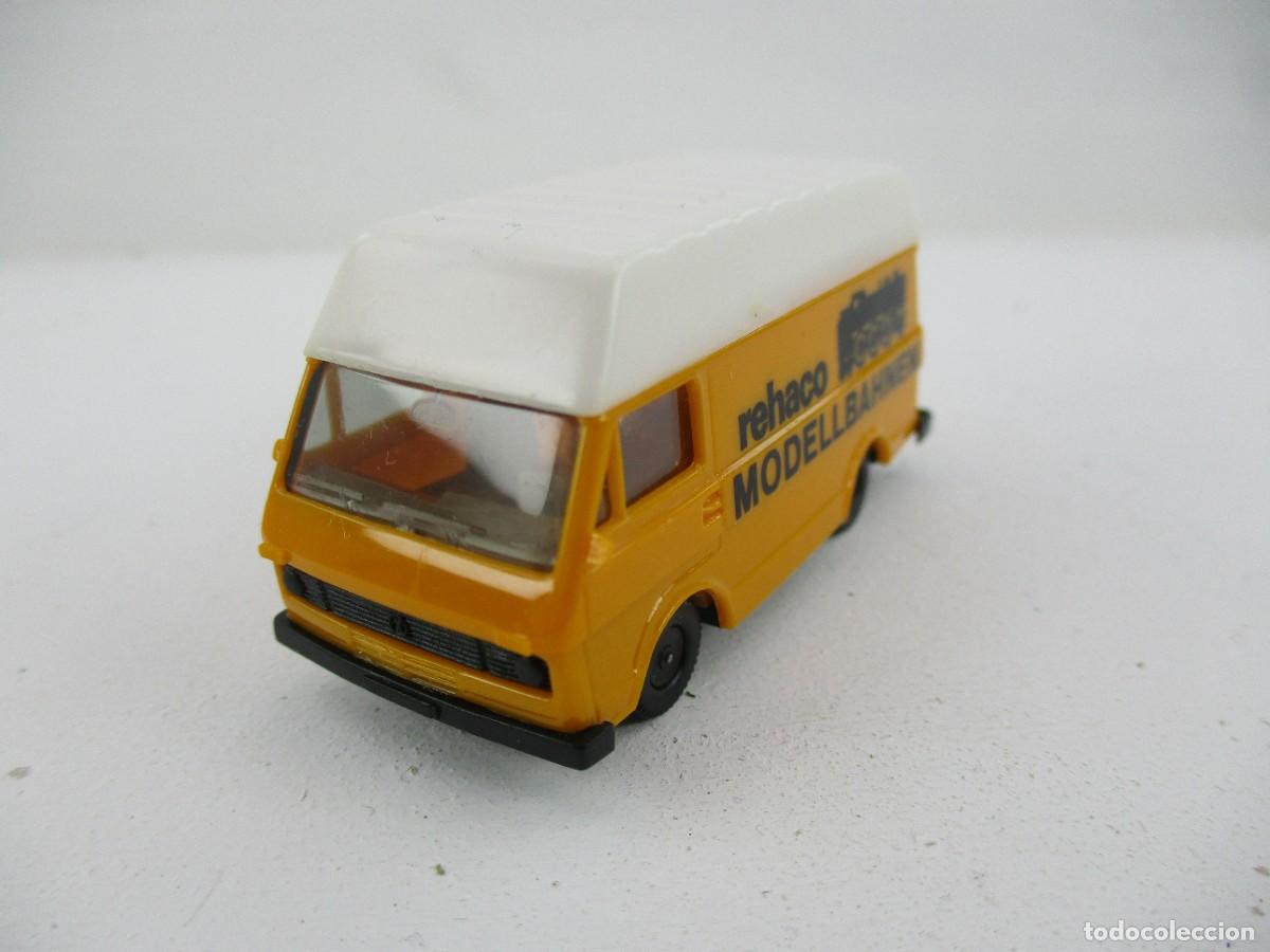 Coches a escala: COCHE ESCALA 1:87 REF B8 - Foto 1