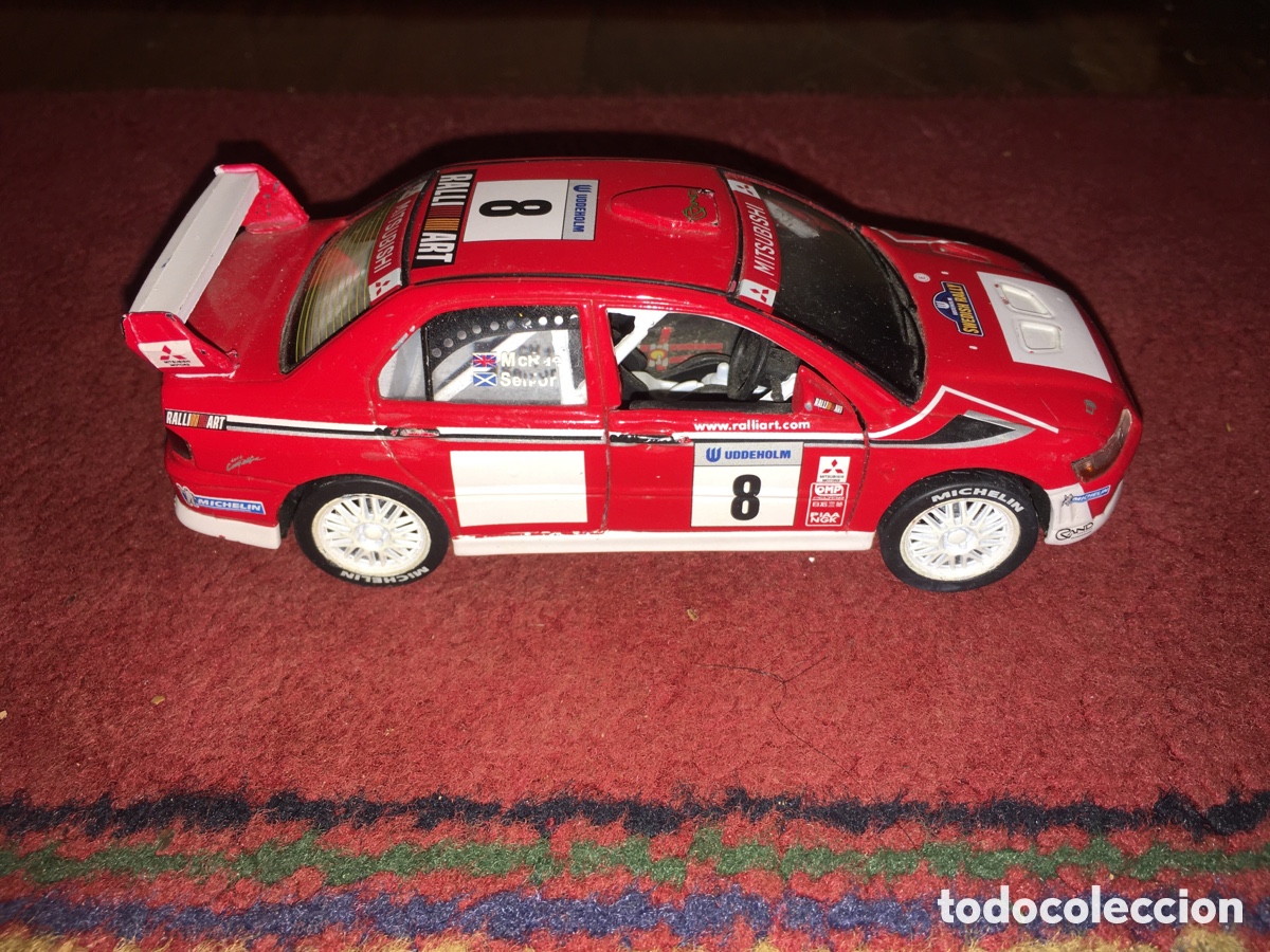 Coches a escala: Mitsubishi Lancer 1/32