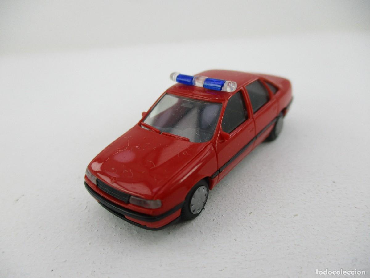 Coches a escala: COCHE ESCALA 1:87 REF RB - Foto 1