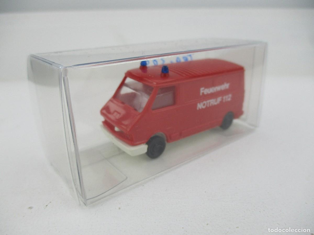 Coches a escala: COCHE ESCALA 1:87 REF SI - Foto 1