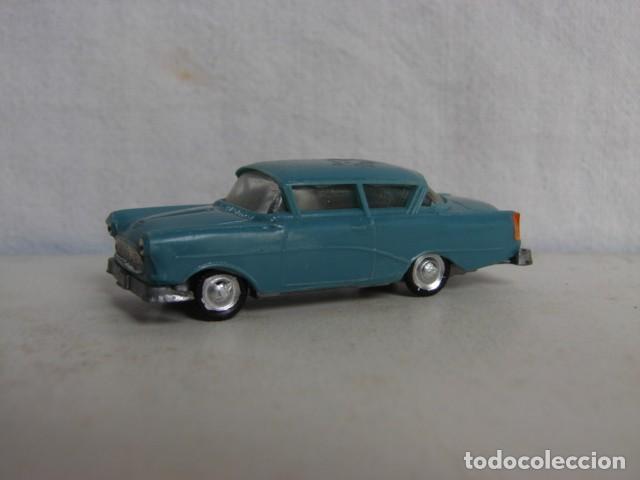 Coche Opel Rekord - Eko