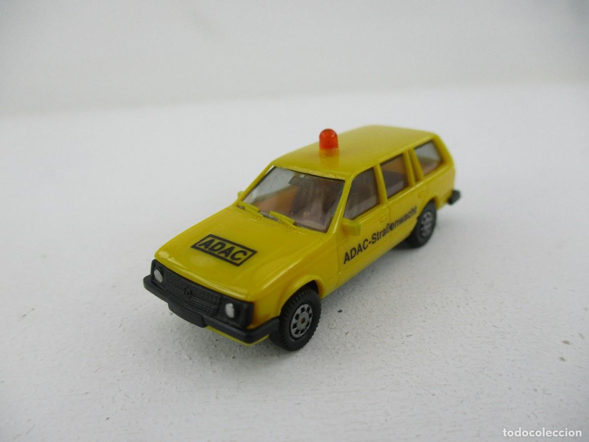 Coches a escala: COCHE ESCALA 1:87 REF B5 - Foto 1