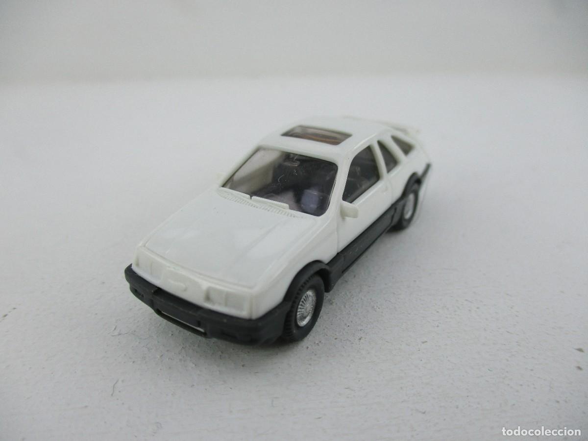 Coches a escala: COCHE ESCALA 1:87 REF B11 - Foto 1