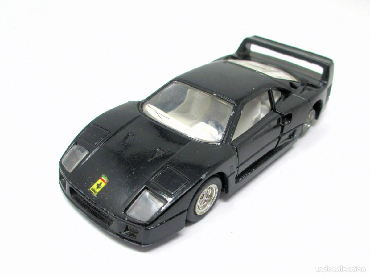 Coches a escala: Ferrari F40 de Maisto - Escala 1/39
