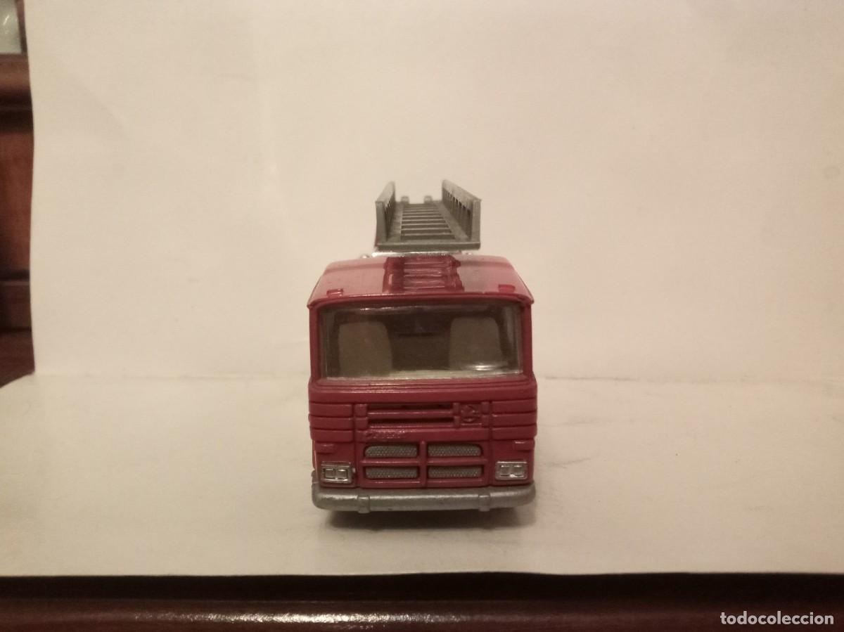 Coches a escala: Mira Pegaso bomberos - Foto 2