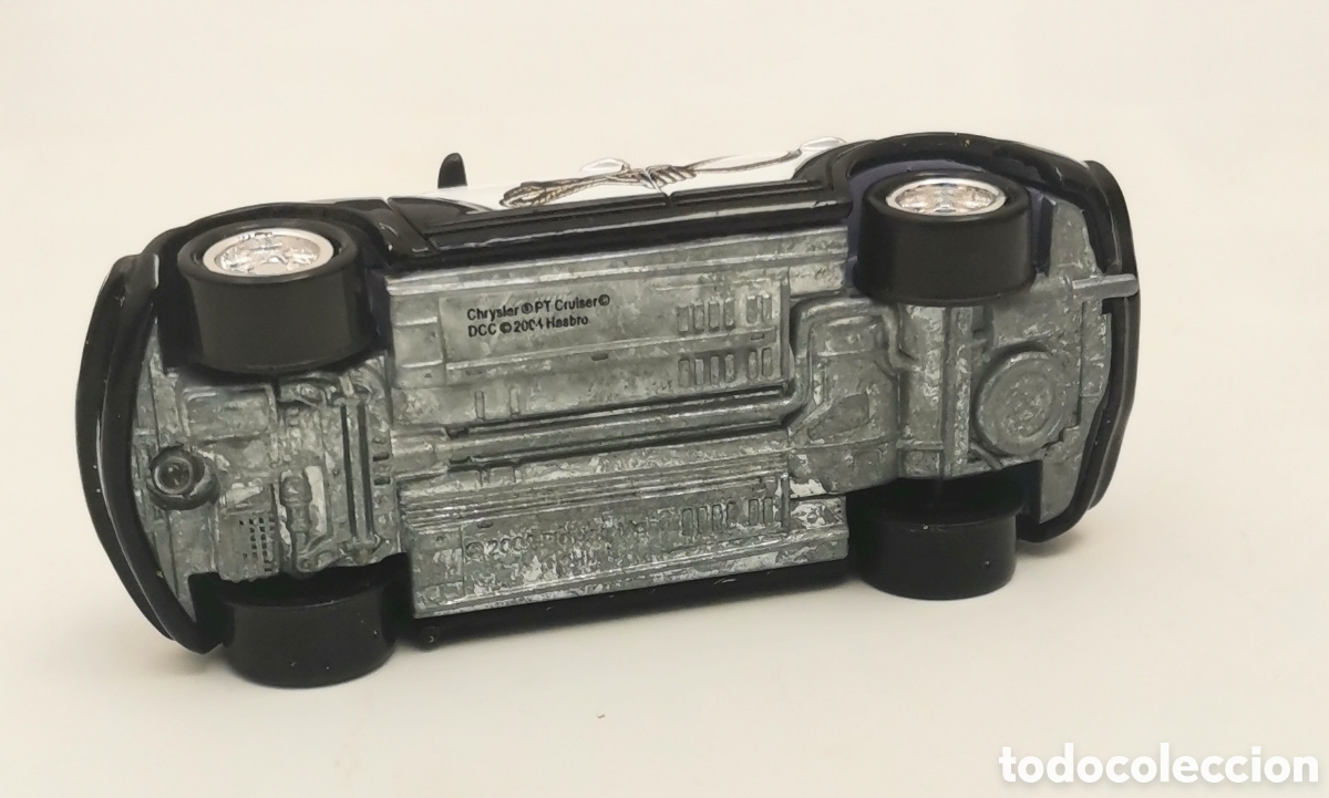 Coches a escala: CHRYSLER PT CRUISER / JOHNNY LIGHTNING / 1:64 APROX - Foto 5