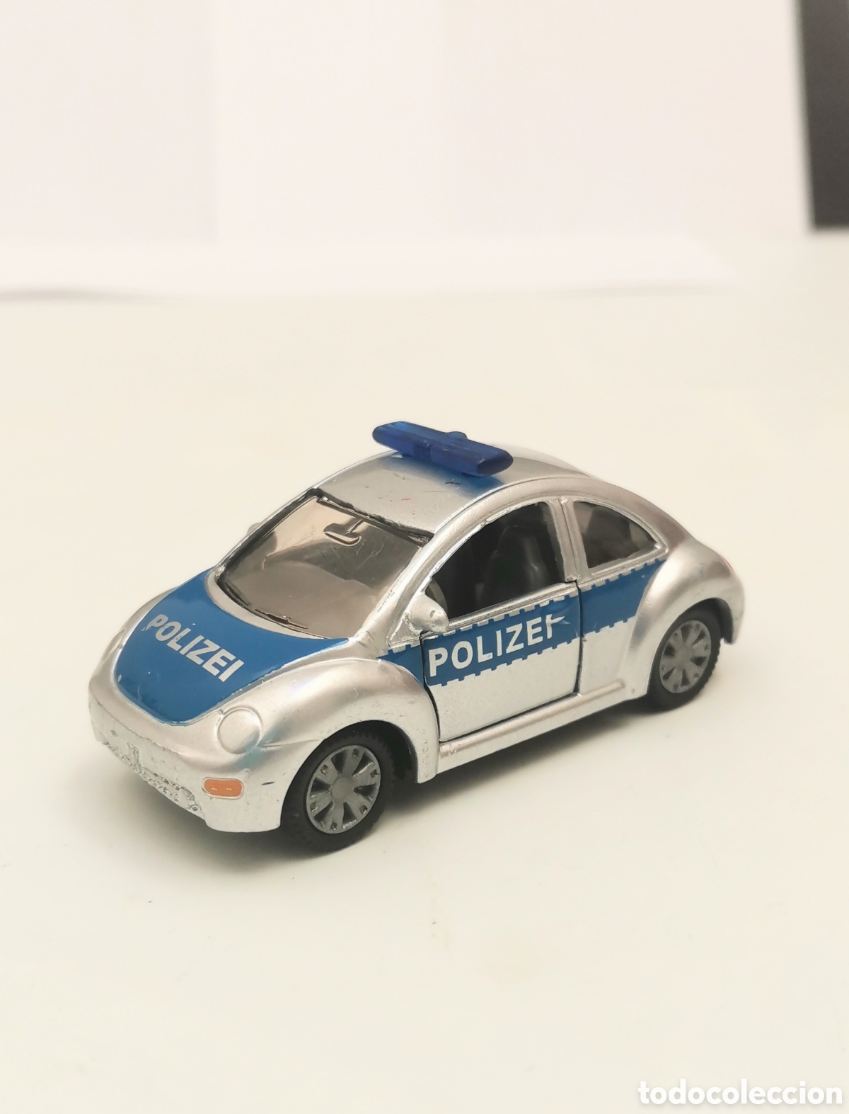 Coches a escala: VW BEETLE/ SIKU / 1:64 - Foto 4