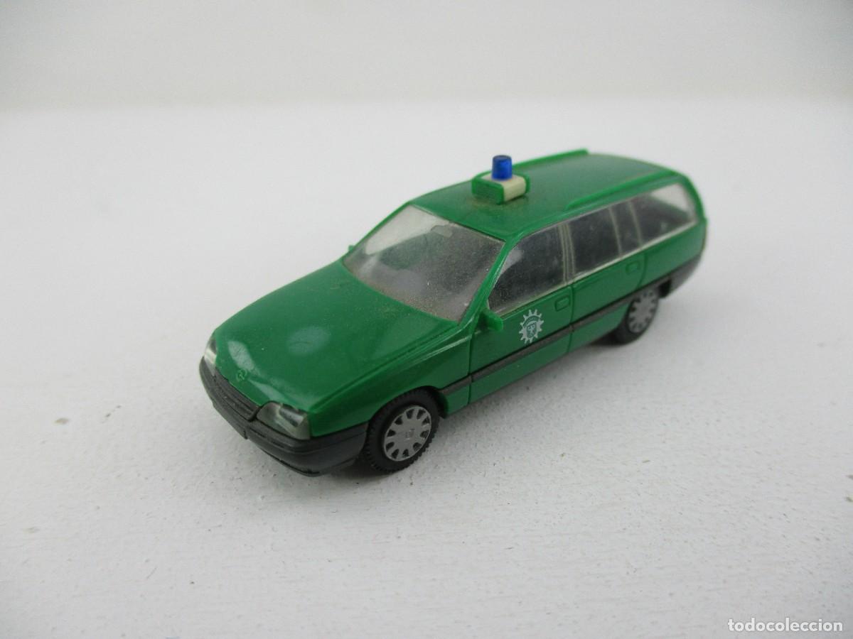 Coches a escala: COCHE ESCALA 1:87 REF SL - Foto 1