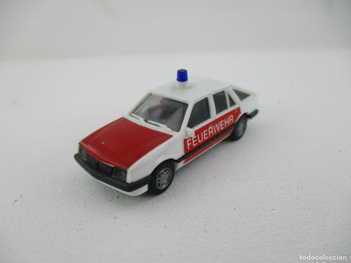Coches a escala: COCHE ESCALA 1:87 REF SL - Foto 1