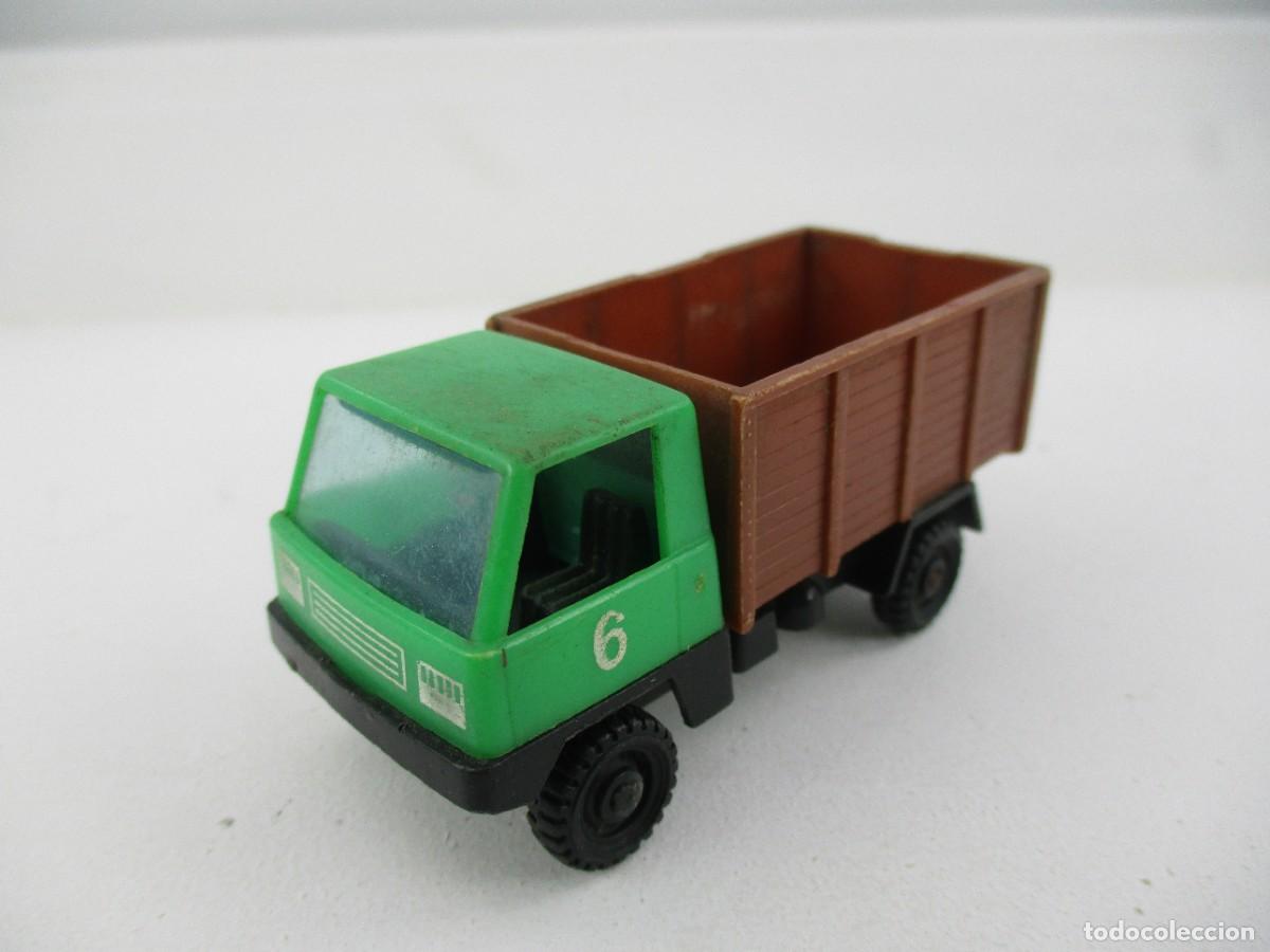 Coches a escala: COCHE ESCALA 1:72 REF SM - Foto 1