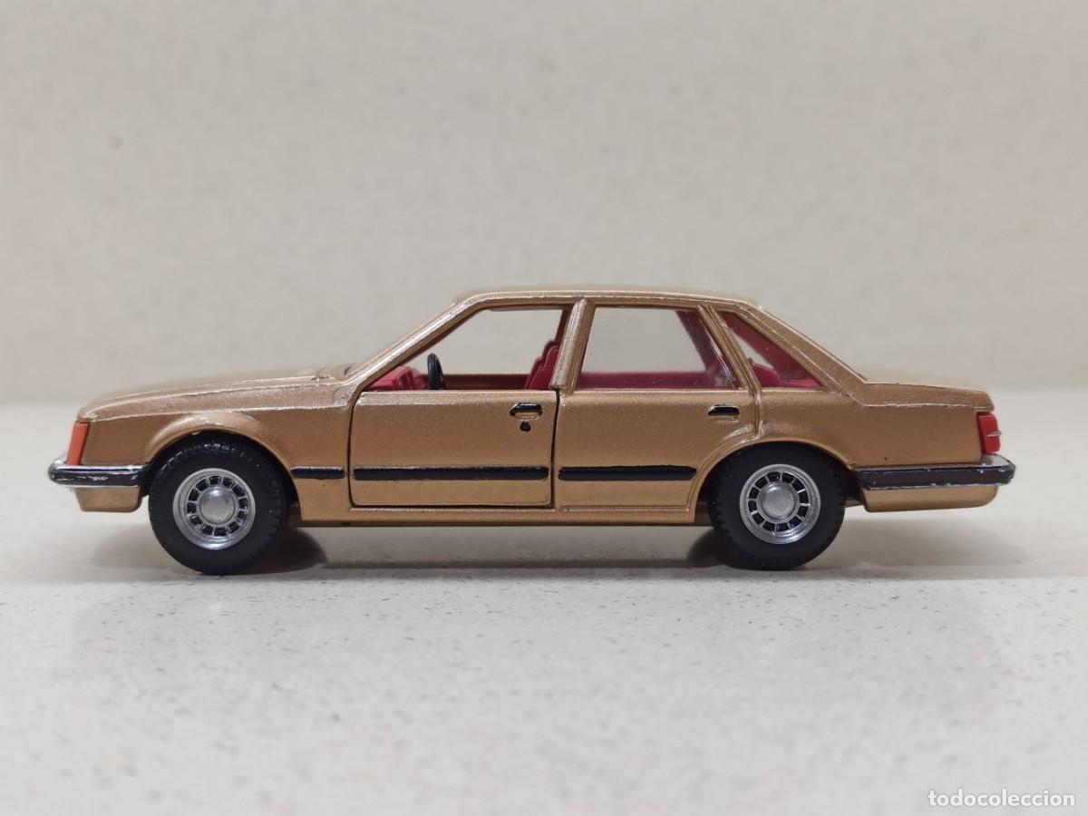 Coches a escala: OPEL SENATOR CORGI TOYS - Foto 2