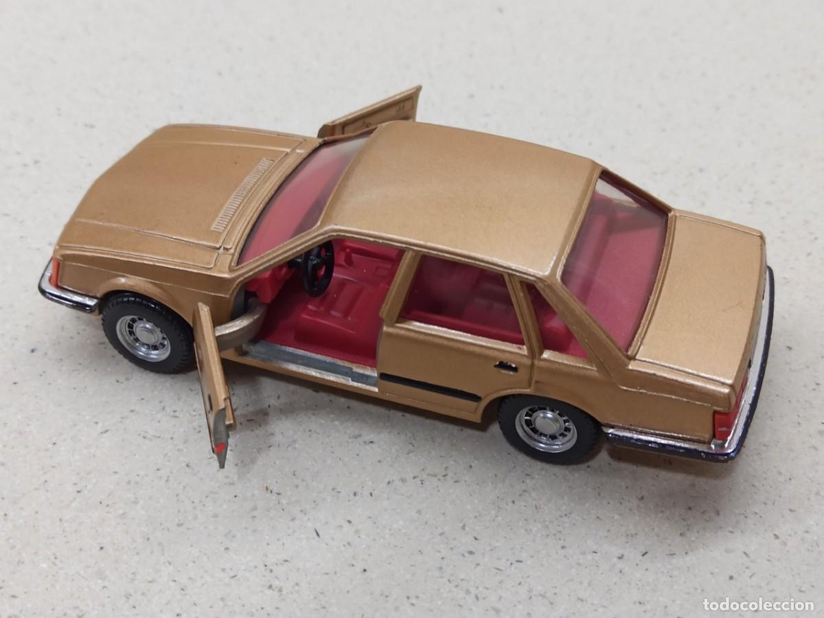 Coches a escala: OPEL SENATOR CORGI TOYS - Foto 7